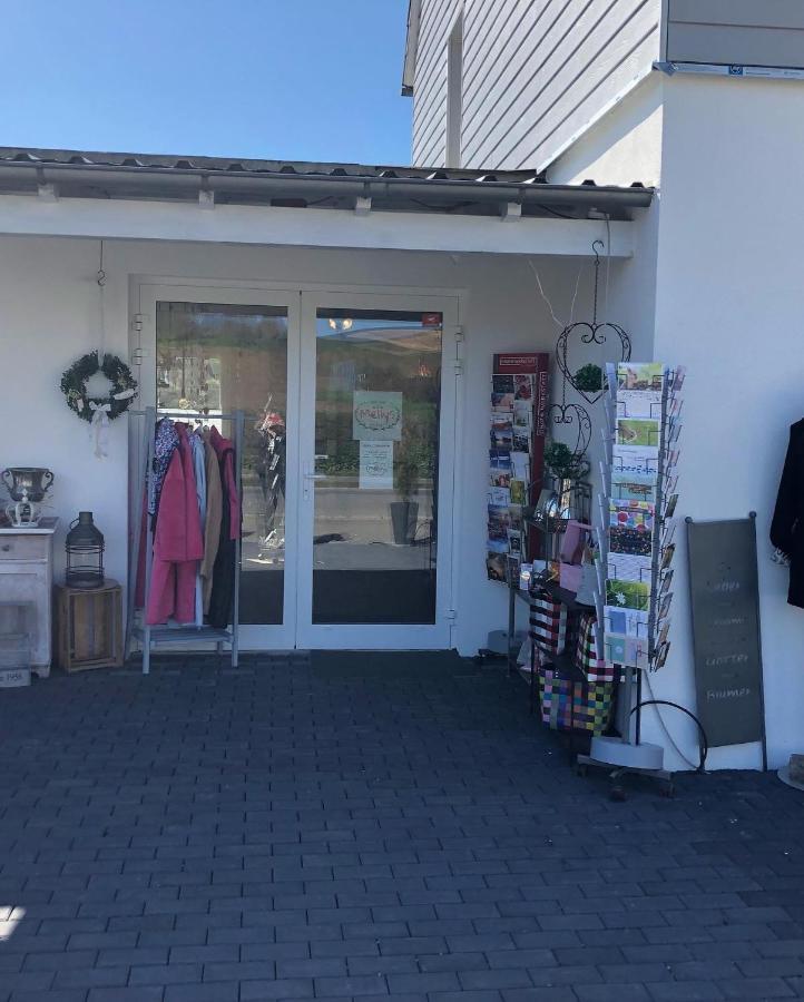 Mellys Cafe & Store Einbeck Ngoại thất bức ảnh